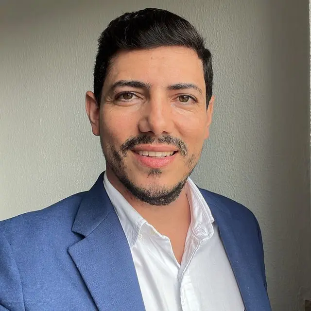 Foto do Dr. Daniel Caixeta ULTRA